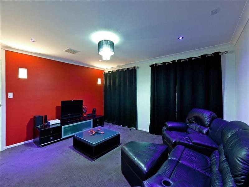 17 Paperbark Place, Wakerley QLD 4154