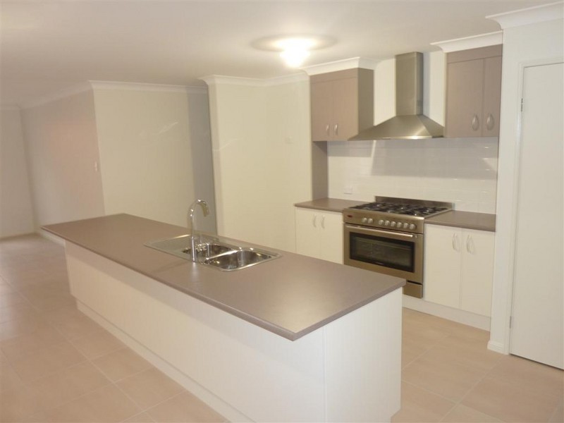 5 Torello Crescent, Victoria Point QLD 4165