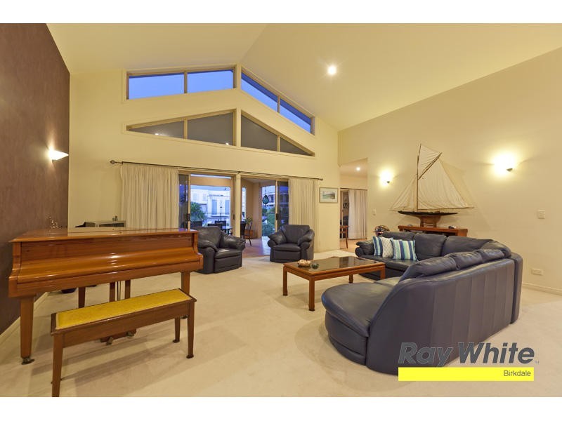 6 Commodore Drive, Birkdale QLD 4159