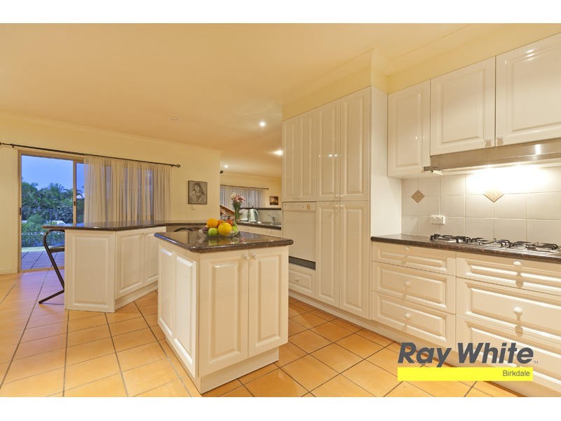 6 Commodore Drive, Birkdale QLD 4159