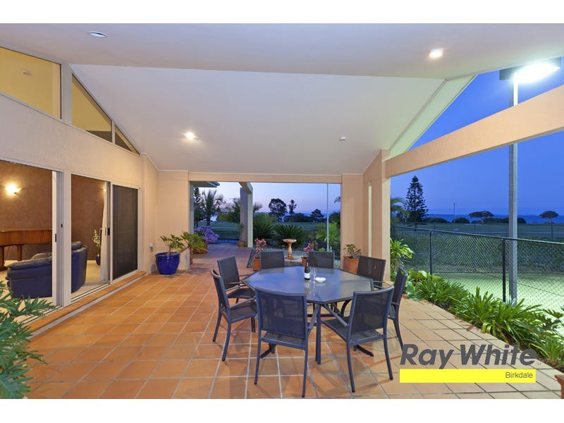 6 Commodore Drive, Birkdale QLD 4159