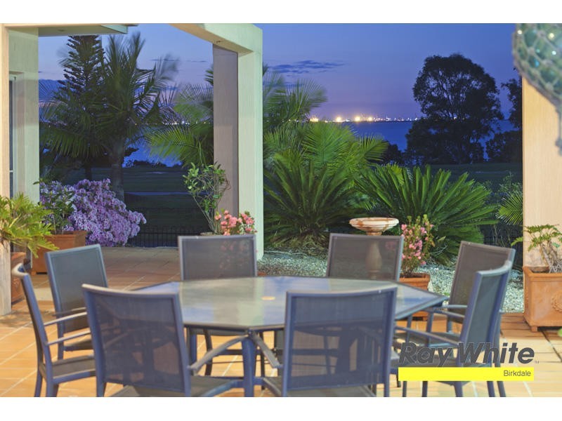 6 Commodore Drive, Birkdale QLD 4159