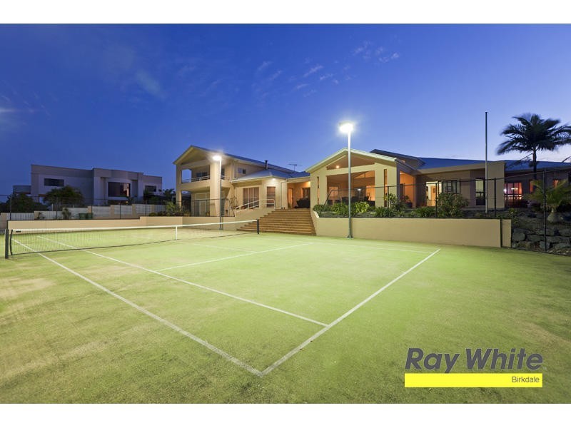 6 Commodore Drive, Birkdale QLD 4159