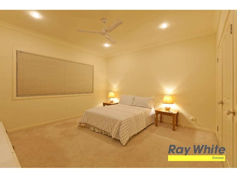 6 Commodore Drive, Birkdale QLD 4159