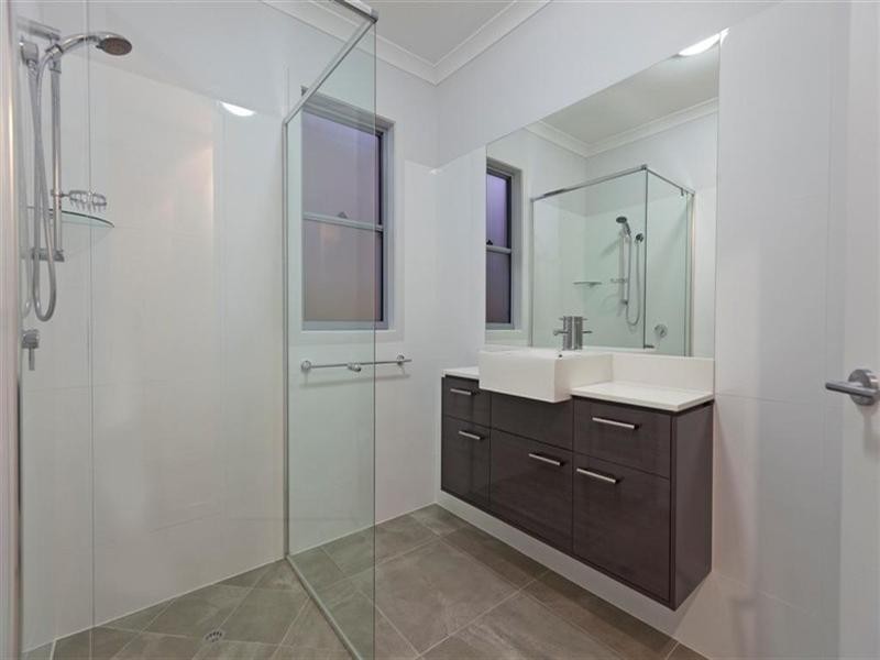 40 Longland Street, Cleveland QLD 4163