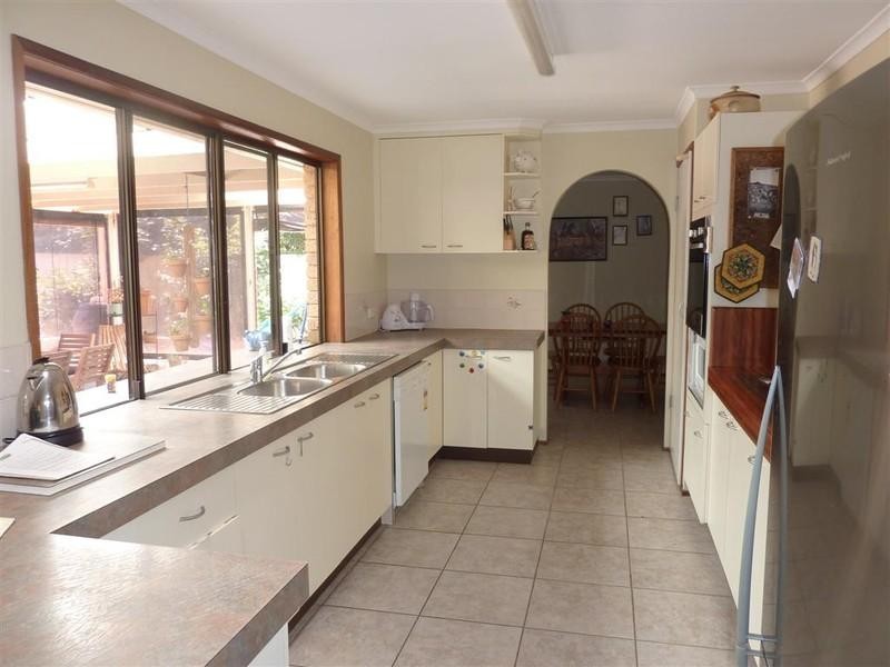 31 Wren Court, Birkdale QLD 4159