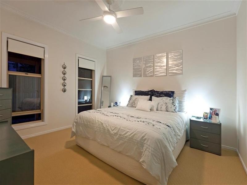 64 Buckland Street, Wellington Point QLD 4160