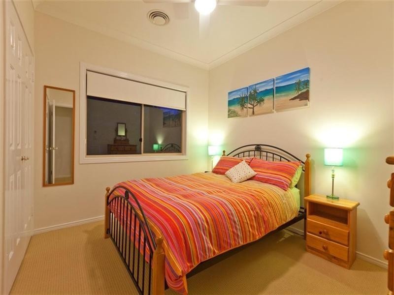 64 Buckland Street, Wellington Point QLD 4160