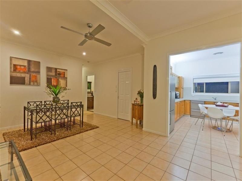 64 Buckland Street, Wellington Point QLD 4160