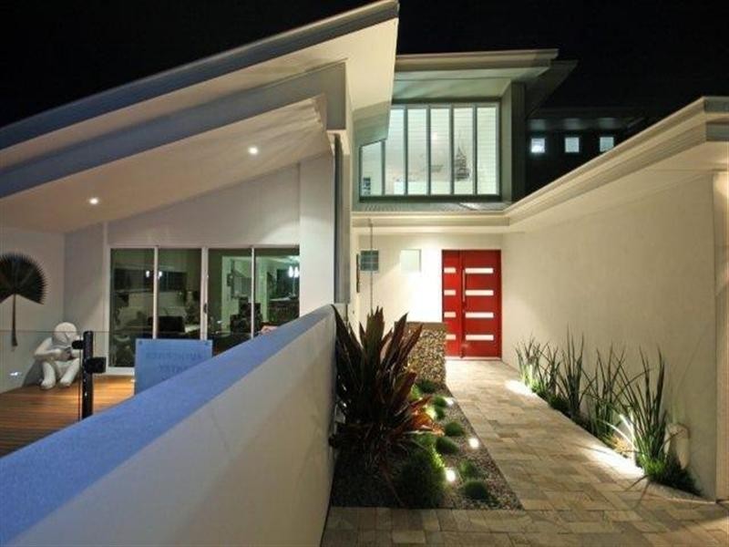 3 Amalia Street, Birkdale QLD 4159