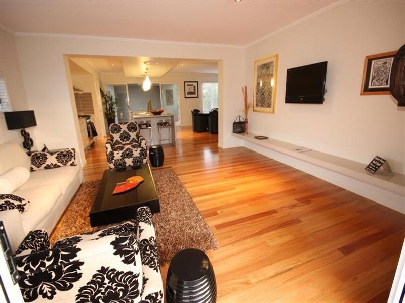 3 Amalia Street, Birkdale QLD 4159