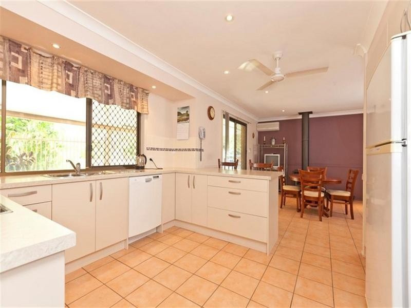 60 Lyndon Road, Capalaba QLD 4157