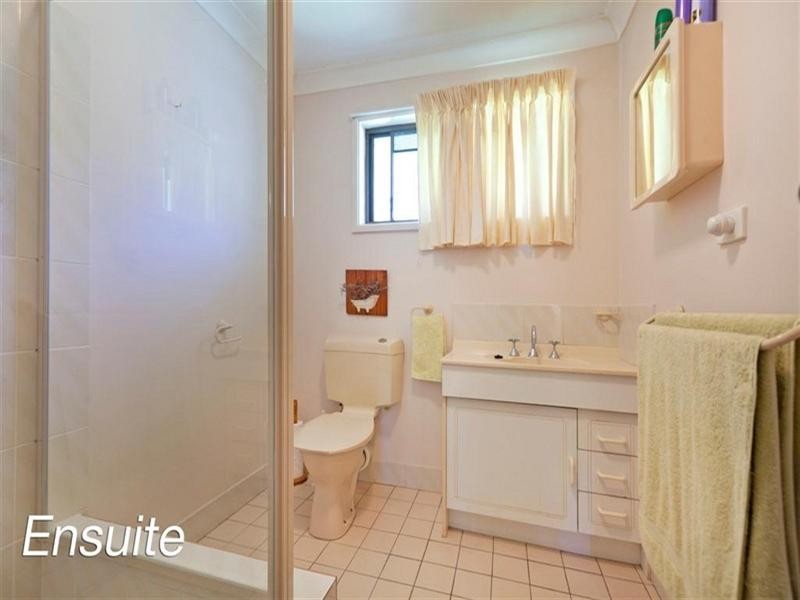 60 Lyndon Road, Capalaba QLD 4157