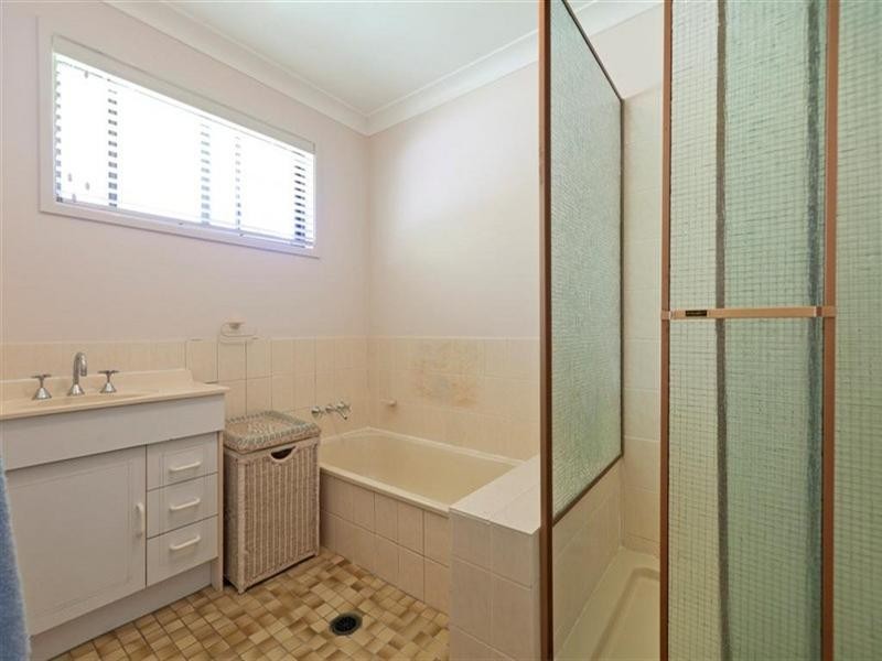 60 Lyndon Road, Capalaba QLD 4157