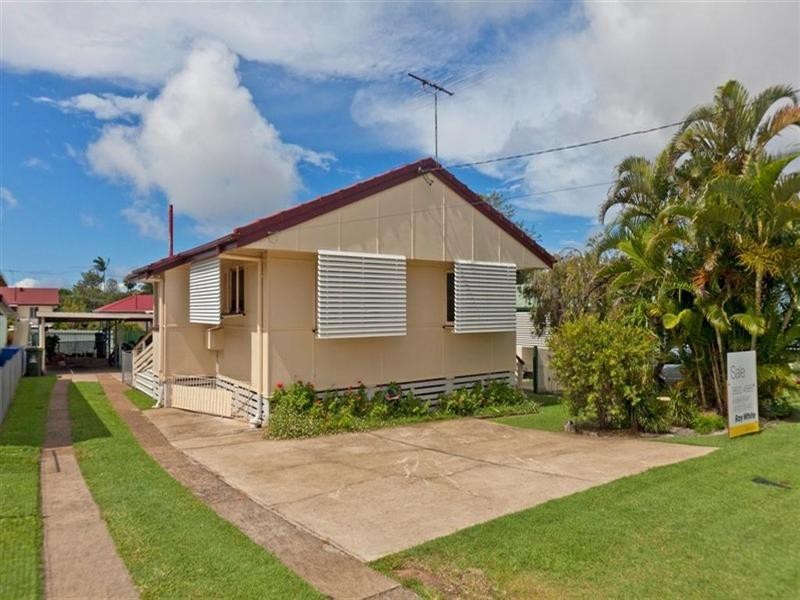 6 Hellyer Street, Wynnum West QLD 4178