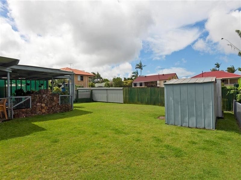 6 Hellyer Street, Wynnum West QLD 4178