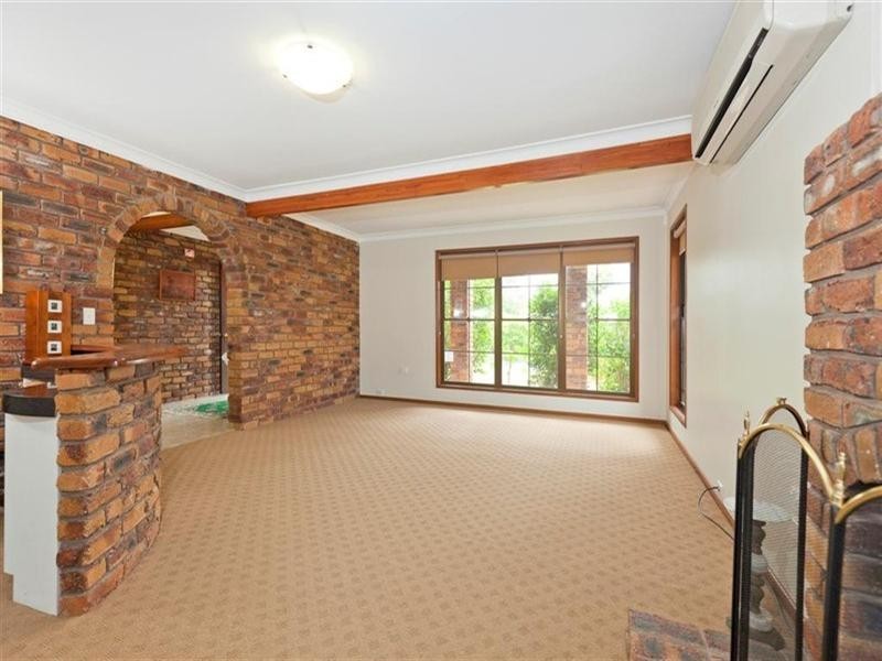 89 Whitehall Avenue, Birkdale QLD 4159