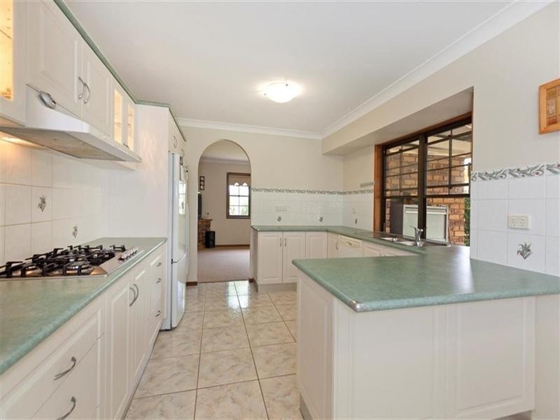 89 Whitehall Avenue, Birkdale QLD 4159