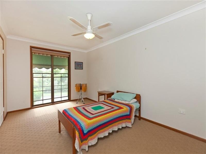 89 Whitehall Avenue, Birkdale QLD 4159