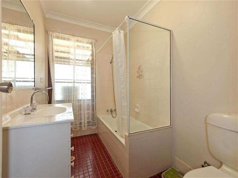 89 Whitehall Avenue, Birkdale QLD 4159