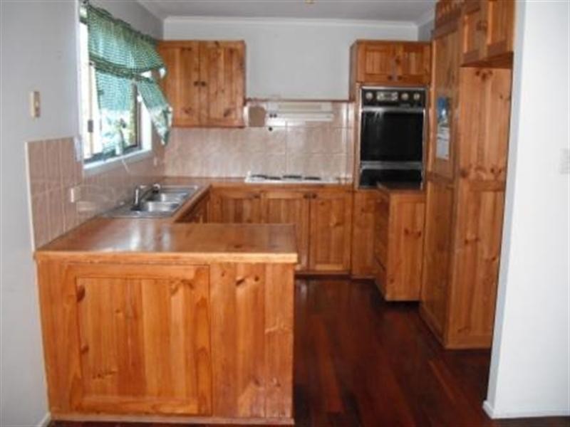 29 THOMAS Street, Birkdale QLD 4159