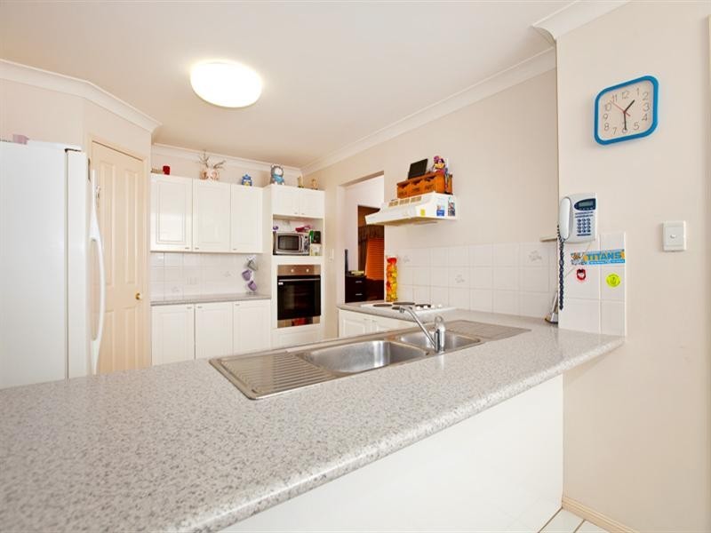 12 ASHWOOD Circuit, Birkdale QLD 4159