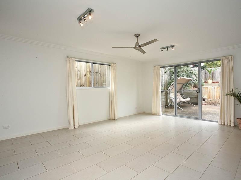 8 Shepherd Street, Wynnum QLD 4178