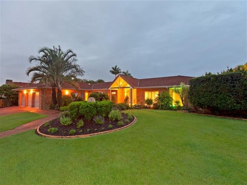 1 Grenaid Court, Wellington Point QLD 4160