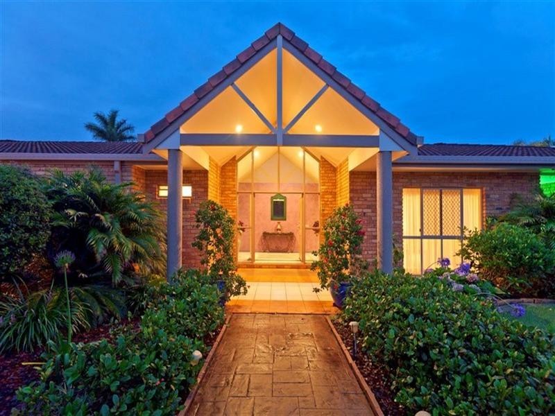 1 Grenaid Court, Wellington Point QLD 4160