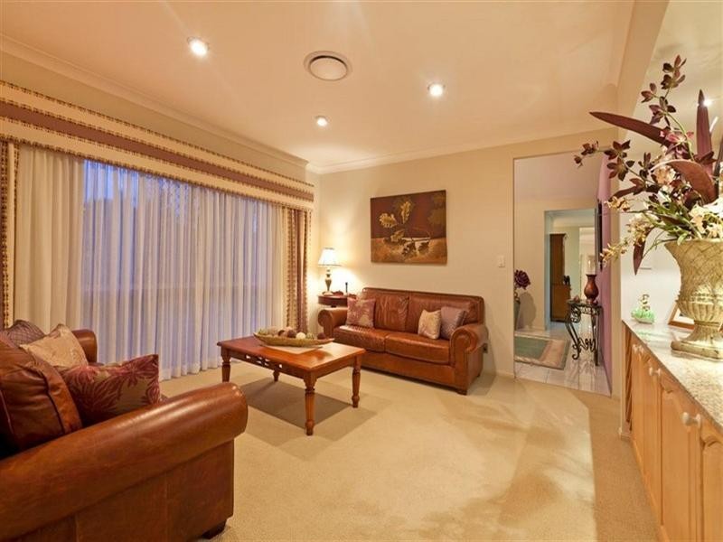 1 Grenaid Court, Wellington Point QLD 4160