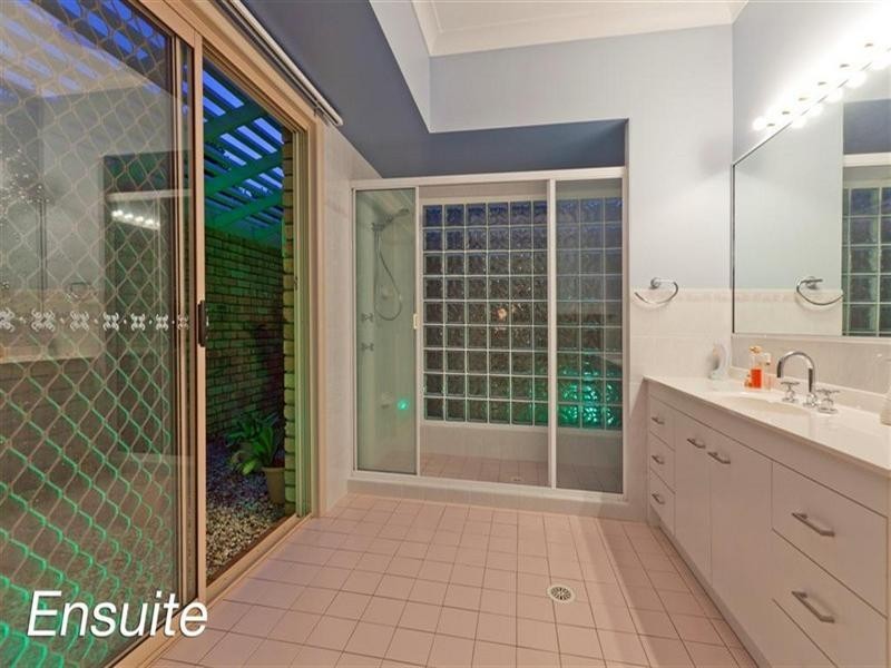 1 Grenaid Court, Wellington Point QLD 4160