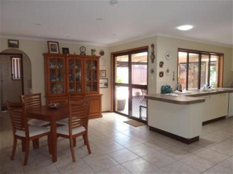 31 WREN Court, Birkdale QLD 4159