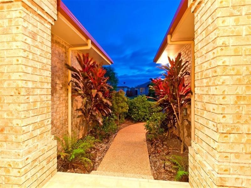 3 Pitman Place, Redland Bay QLD 4165