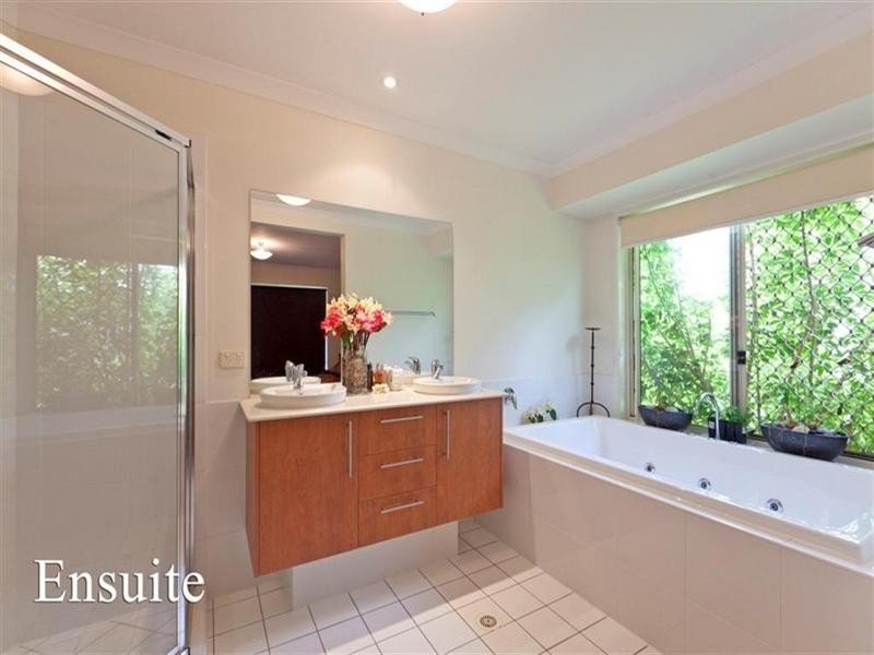 33 Whitby Place, Thornlands QLD 4164