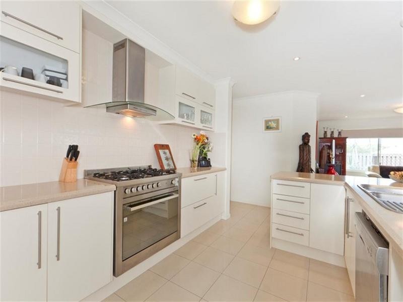 33 Whitby Place, Thornlands QLD 4164