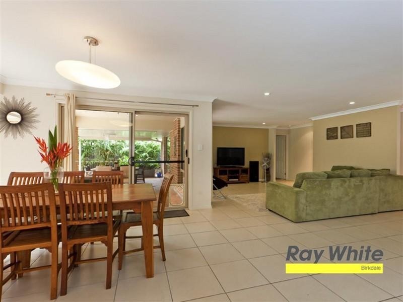 27 Surman Street, Birkdale QLD 4159