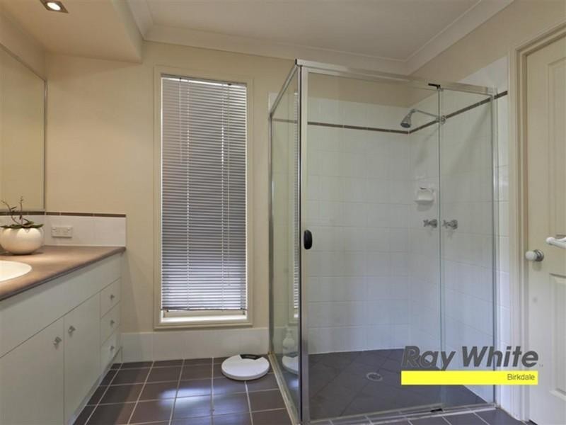 27 Surman Street, Birkdale QLD 4159