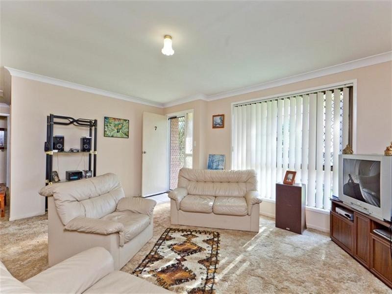 7 Lindon Street, Birkdale QLD 4159
