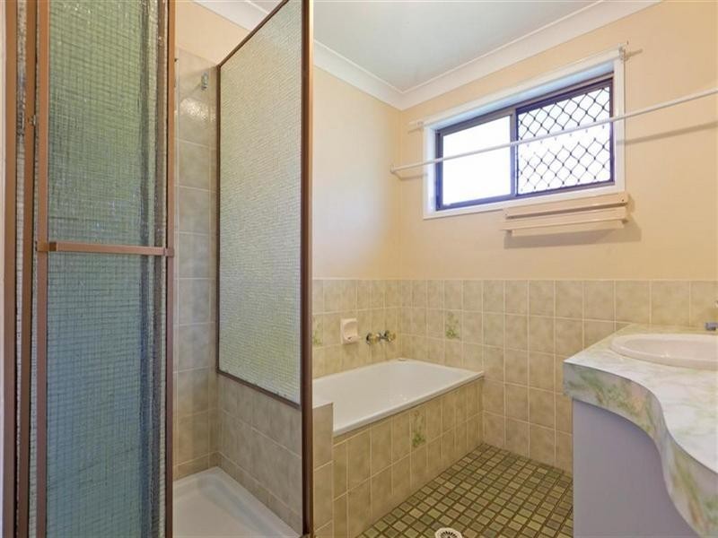 7 Lindon Street, Birkdale QLD 4159