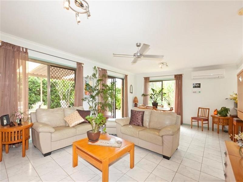 7 Rusbrook Street, Redland Bay QLD 4165