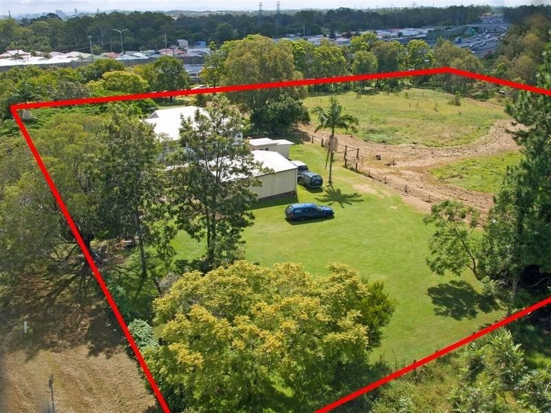 8 London Road, Belmont QLD 4153