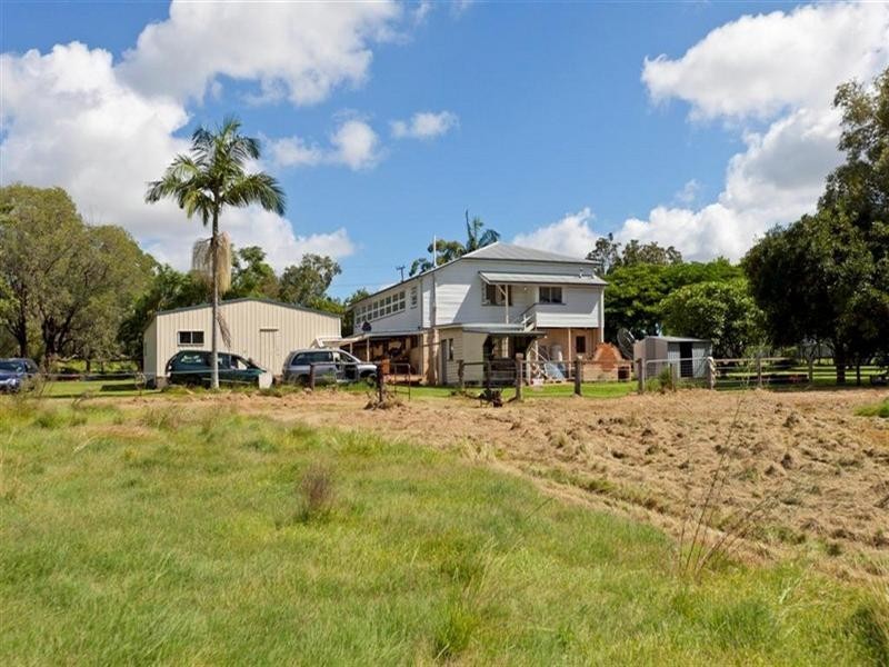 8 London Road, Belmont QLD 4153