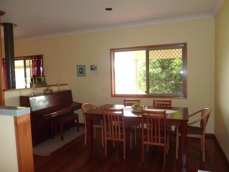 17 Manor Drive, Wellington Point QLD 4160