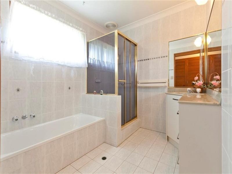 15 Burns Street, Capalaba QLD 4157