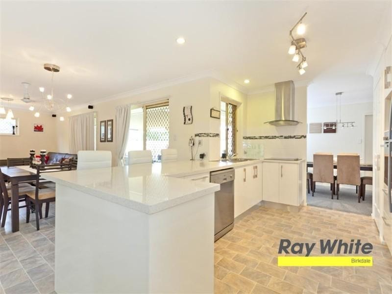 25 School Road, Victoria Point QLD 4165