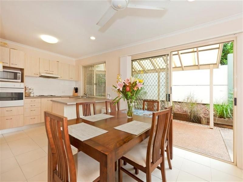 6/320 Manly Road, Manly West QLD 4179