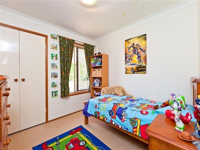 1 Iona Court, Alexandra Hills QLD 4161