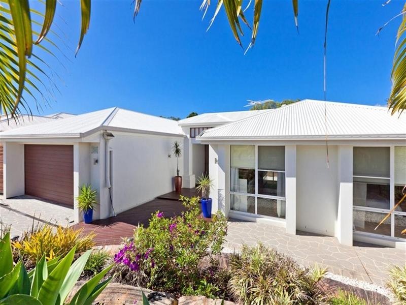 50 Sunningdale Drive, Redland Bay QLD 4165