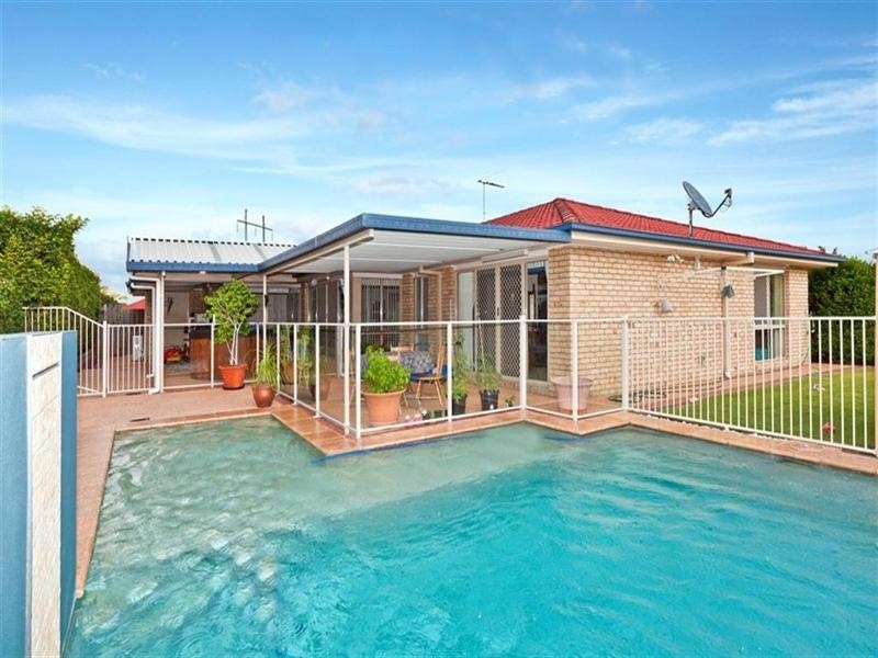 61 Underwood Street, Wakerley QLD 4154
