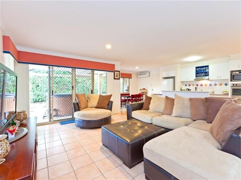 61 Underwood Street, Wakerley QLD 4154